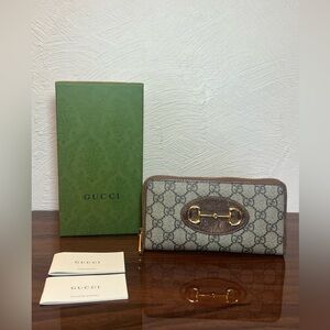 Gucci GG Horsebit Zip Around Wallet